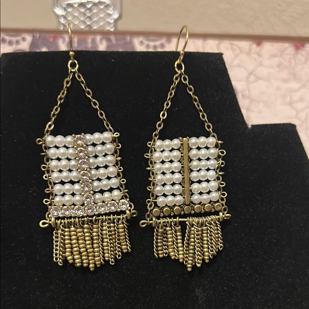 Silpada Gold and White Tiered Beaded Earrings - Picture 1 of 7
